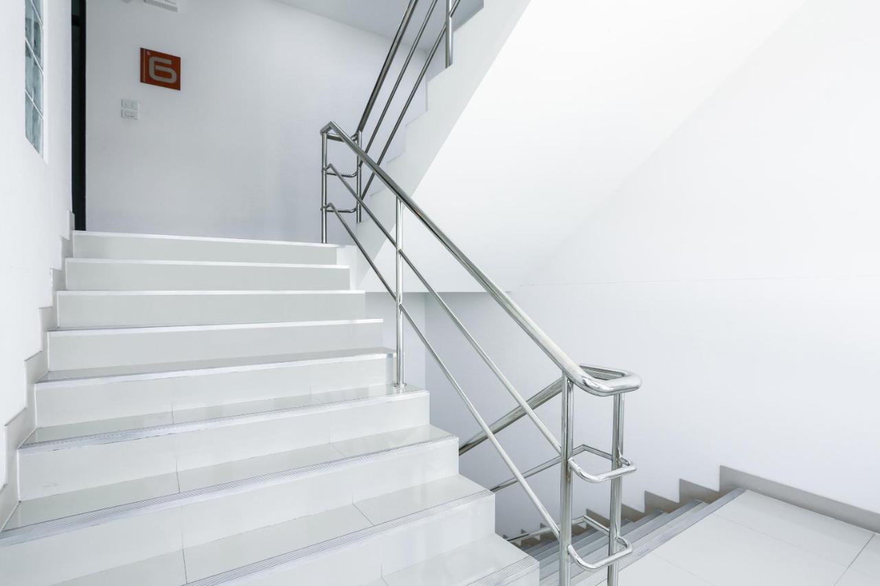 V-Twin Donjan Service Apartment Chiang Mai Exterior foto